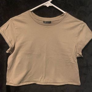 Green crop top short sleeve
